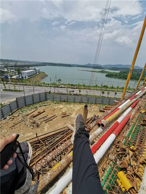 昌黎县作业中发生设备损坏或人员意外，责任怎么划分？